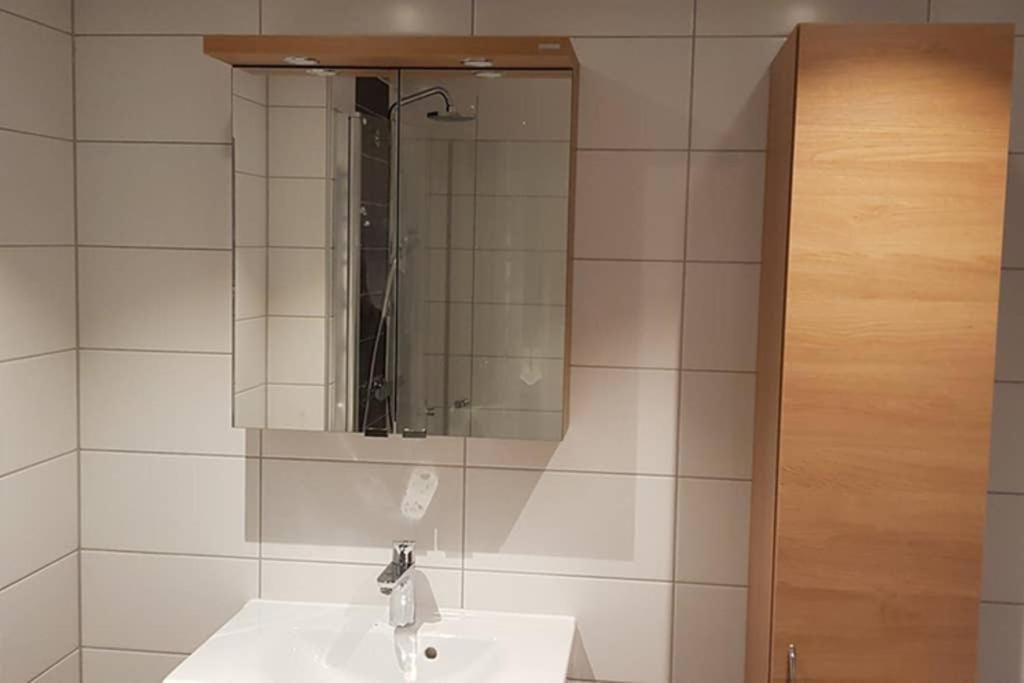 Modern villa i Arild med spektakulär havsutsikt. Exteriör bild